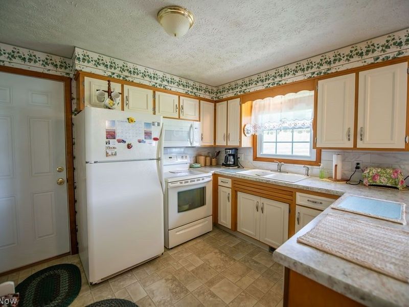 8069 Goodrich Road SW, Navarre, OH 44662 Photo 21