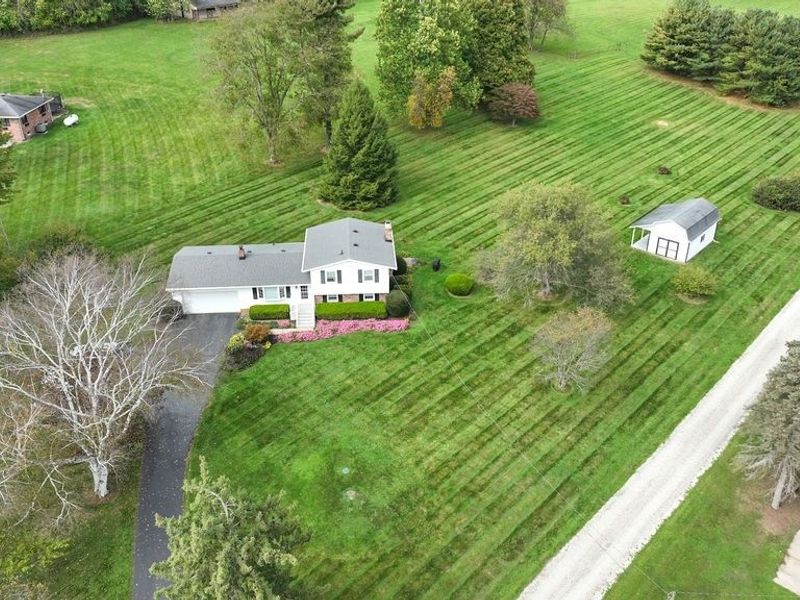 8069 Goodrich Road SW, Navarre, OH 44662 Photo 4