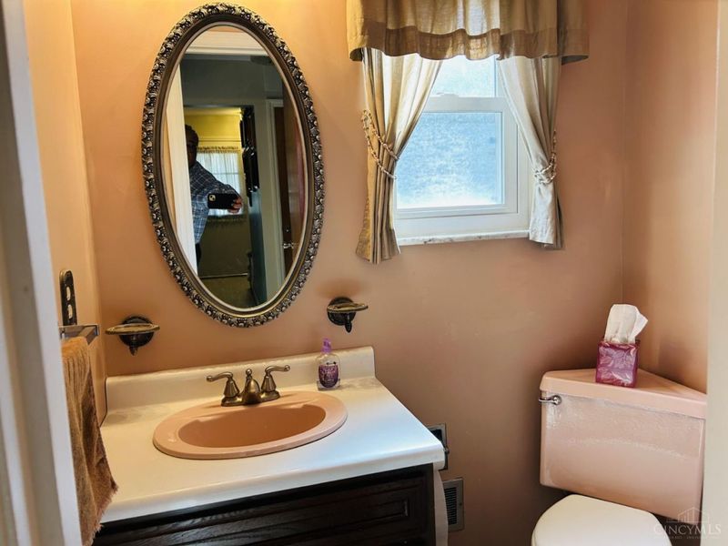 5497 Belcross Court, Green Township, OH 45238 Photo 15