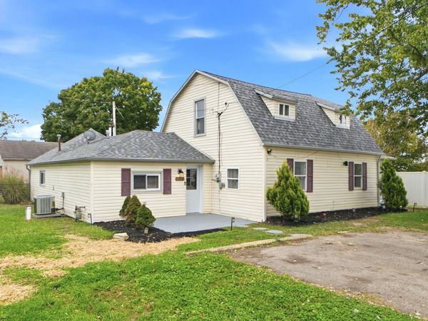 2224 Brandt Pike, Dayton, OH 45404