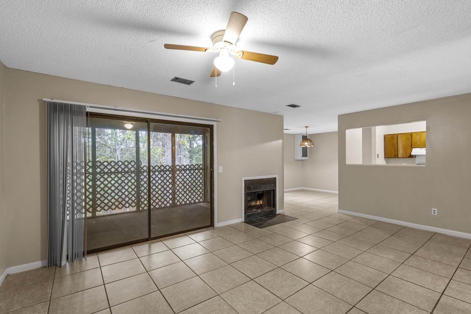 804 Greenmeadow Drive Photo 1
