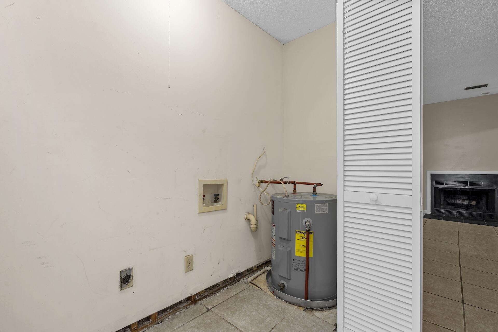804 Greenmeadow Drive Photo 15