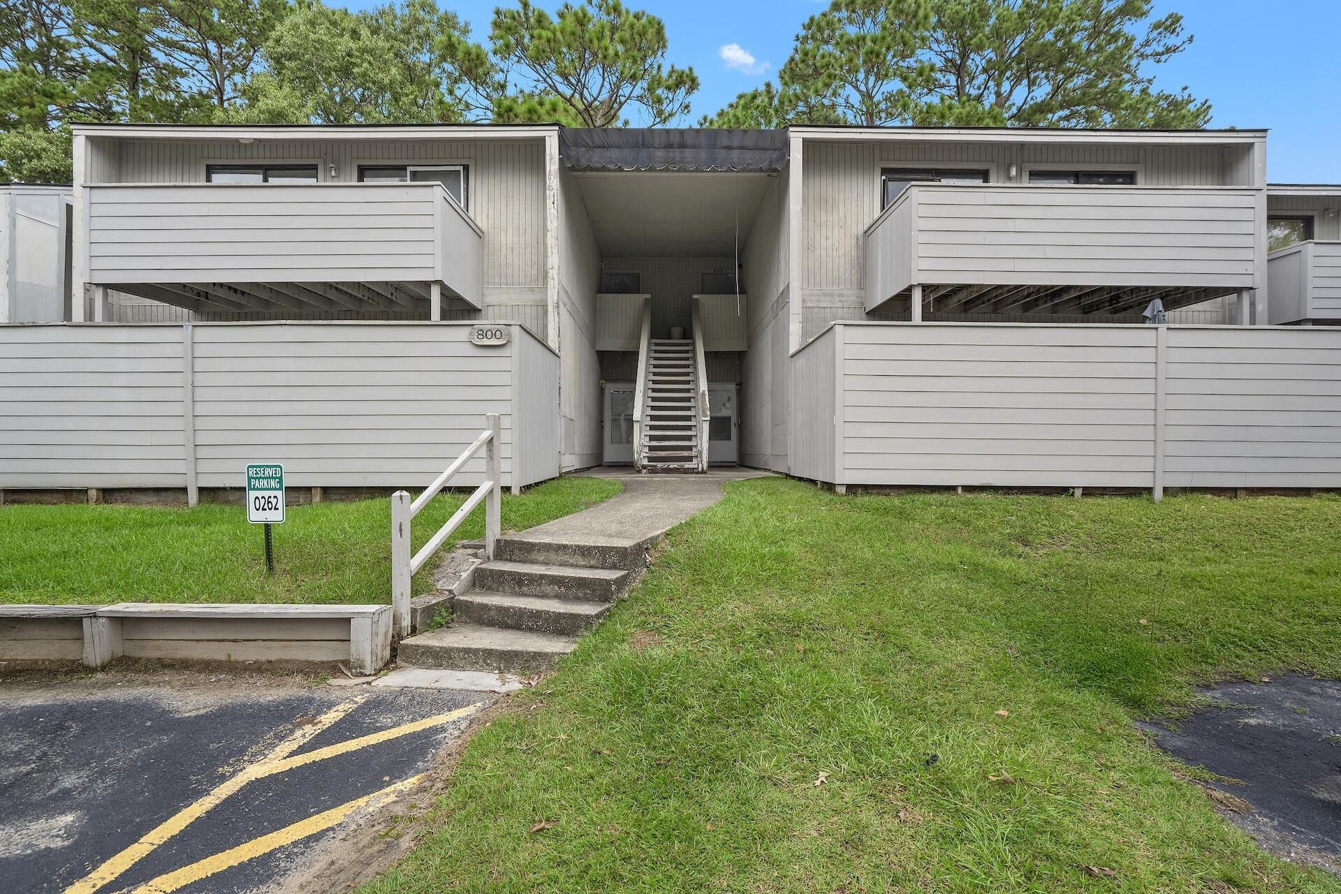 804 Greenmeadow Drive Photo 18