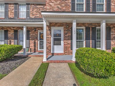 102 Sandlewood Drive, Summerville, SC 29483