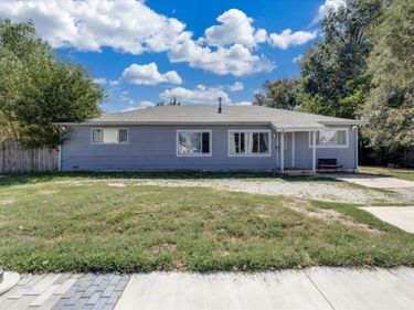 421 E Academy, Maize, KS 67101