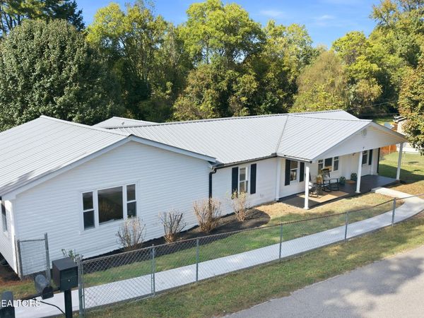 314 Blockhouse Valley Rd, Clinton, TN 37716