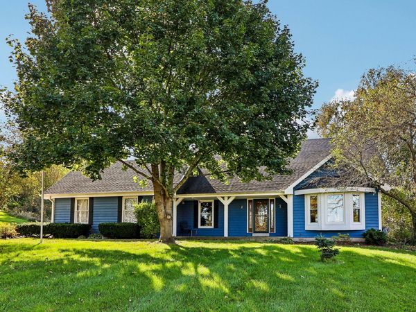 W289S3811 Wern Farm Cir W, Genesee, WI 53189