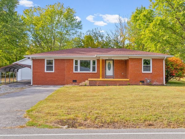 614 Sanderson Dr , Hopkinsville, KY 42240