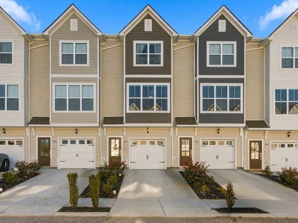 803 Taylor Dr, Chapel Hill, TN 37034