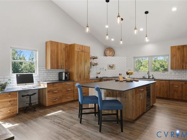 2524 Bucknell Lane , Maidens, VA 23102