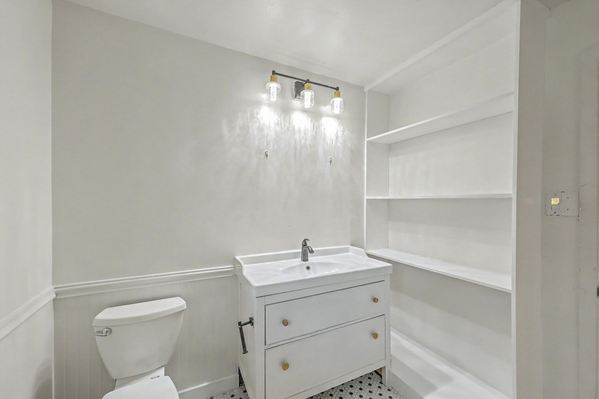 317 Ashley Drive Photo 17
