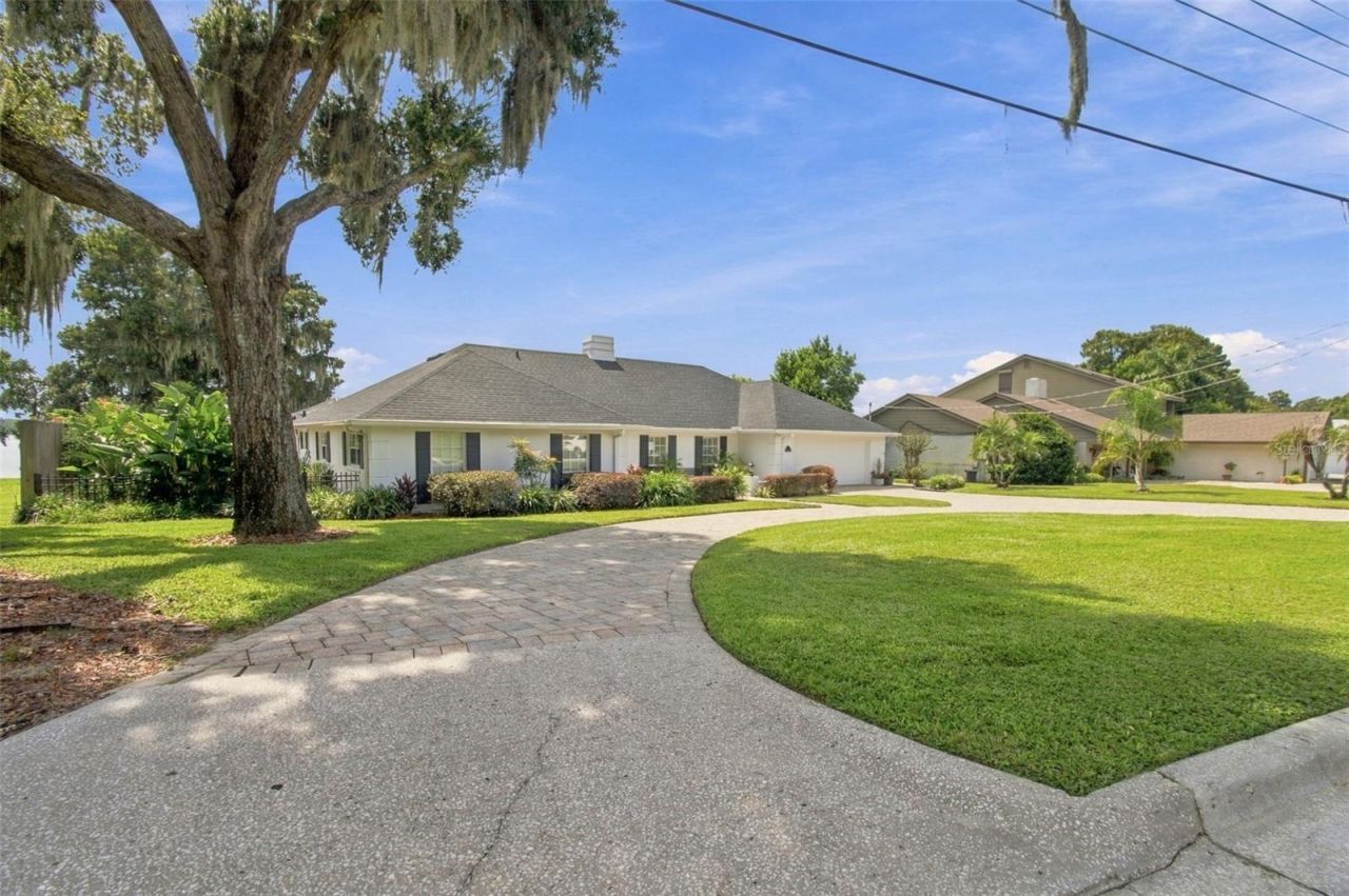 1921 Manor Circle Se, Winter Haven, FL 33880 Photo