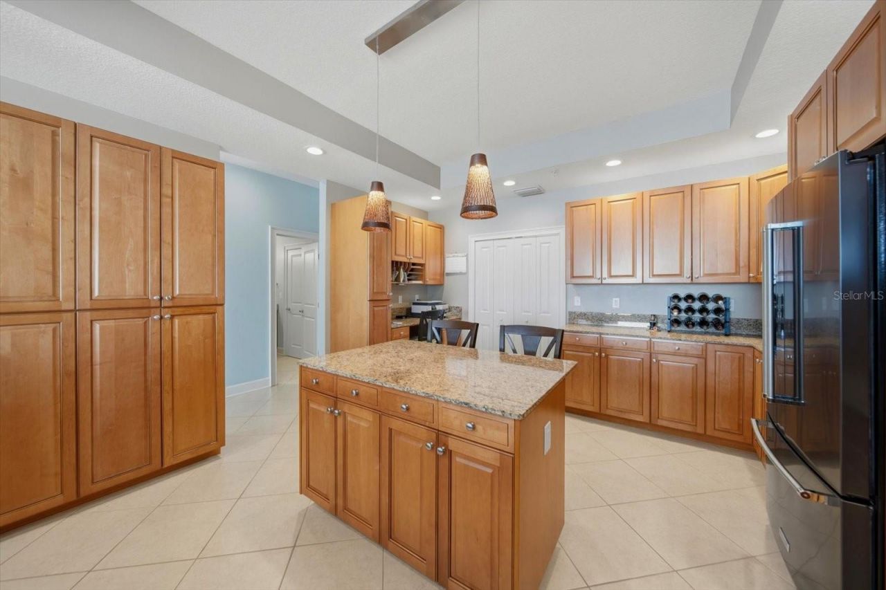 19600 Gulf Boulevard, Unit 301, Indian Shores, FL 33785 Photo