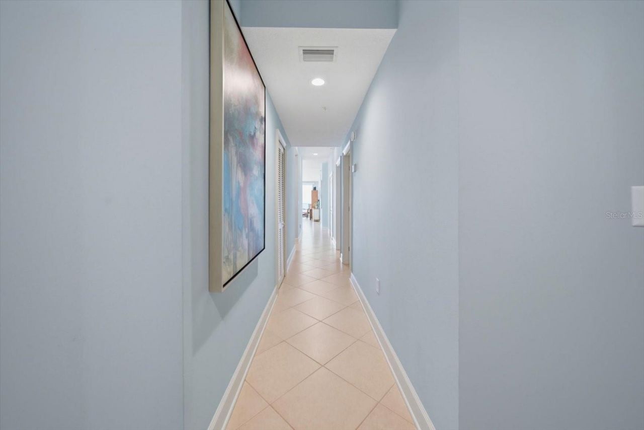 19600 Gulf Boulevard, Unit 301, Indian Shores, FL 33785 Photo