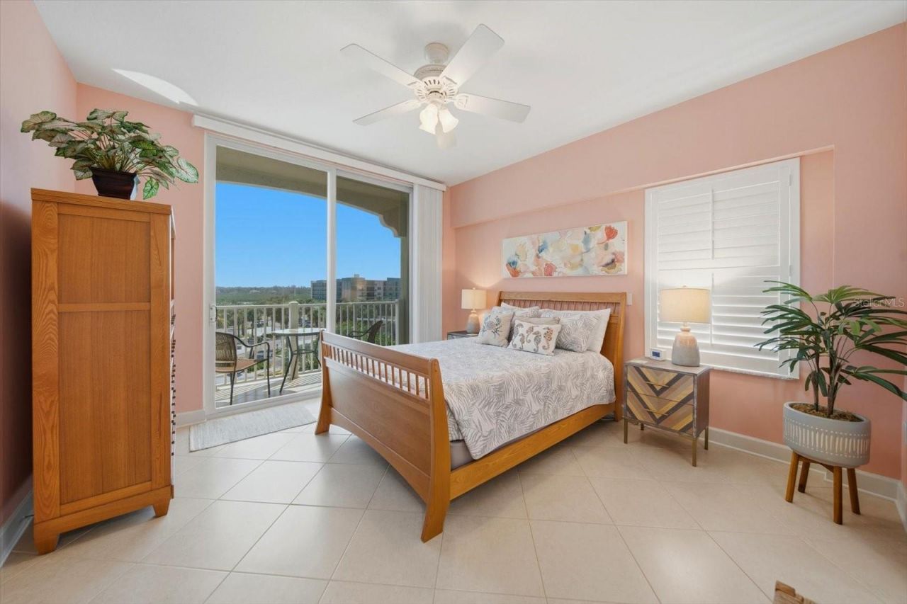 19600 Gulf Boulevard, Unit 301, Indian Shores, FL 33785 Photo
