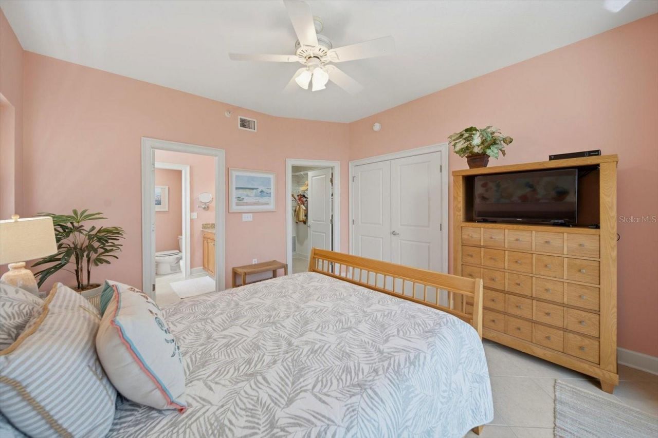 19600 Gulf Boulevard, Unit 301, Indian Shores, FL 33785 Photo