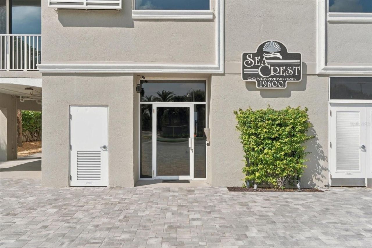 19600 Gulf Boulevard, Unit 301, Indian Shores, FL 33785 Photo