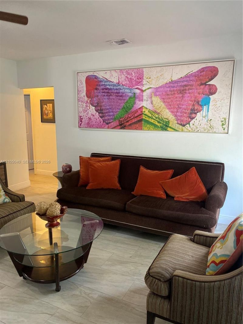 2 NE 45th St , Unit 2, Miami, FL 33137 Photo