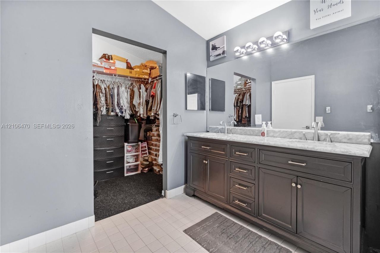 341 SW 182nd Way , Pembroke Pines, FL 33029 Photo