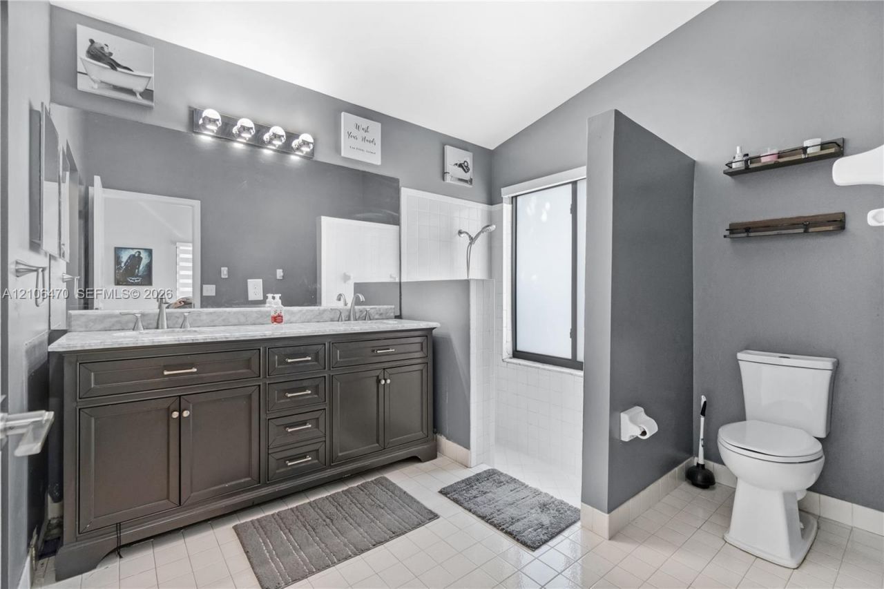 341 SW 182nd Way , Pembroke Pines, FL 33029 Photo
