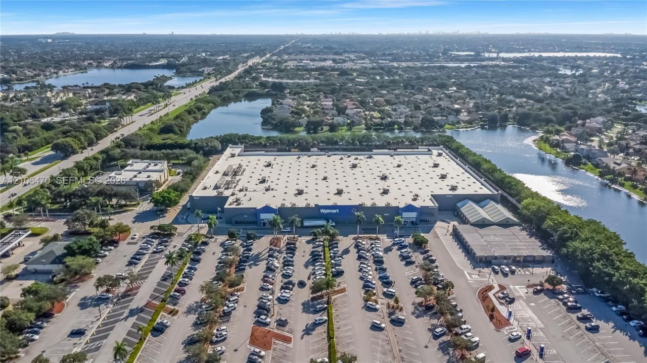 341 SW 182nd Way , Pembroke Pines, FL 33029 Photo