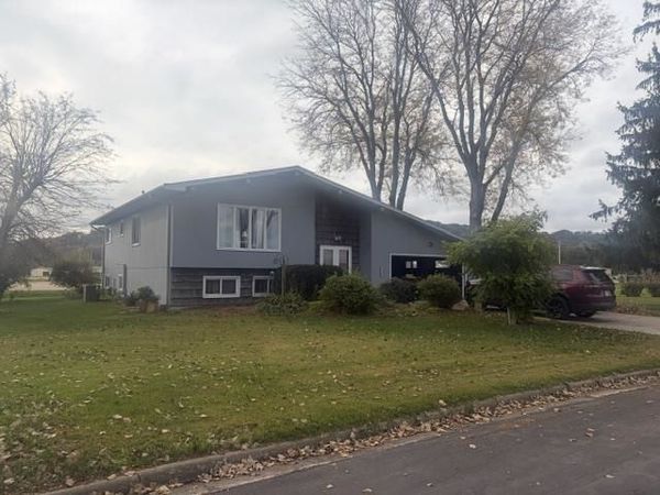 121 Circle Drive, Boscobel, WI 53805