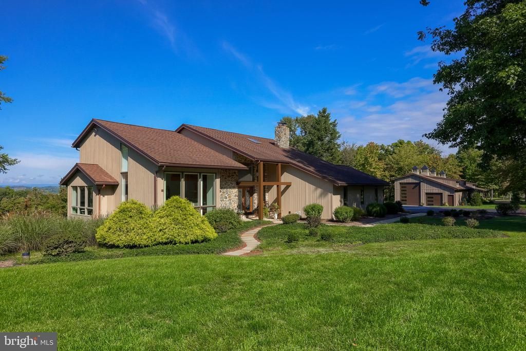 148 FOREST LANE , ELIZABETHTOWN, PA 17022