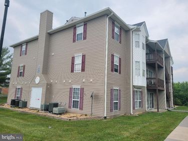 100 TIMBERLAKE TERRACE, Unit 4, STEPHENS CITY, VA 22655