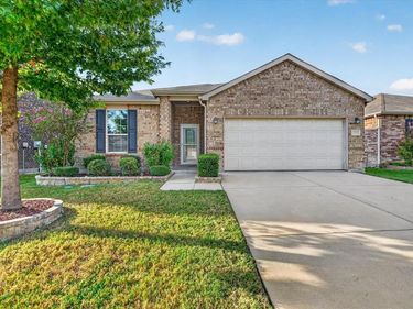 2233 Buelingo Lane , Fort Worth, TX 76131