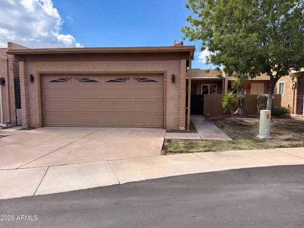 5526 N 5TH Lane, Phoenix, AZ 85013