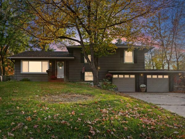 4625 Oxborough Lane, Bloomington, MN 55437