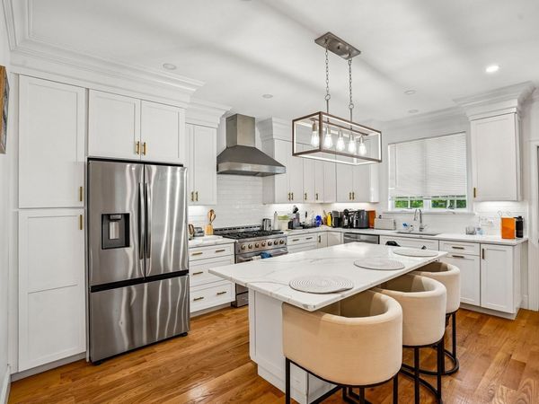 41 Union St, Unit B, Weymouth, MA 02190