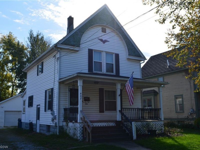 407 W Herrick Avenue, Wellington, OH 44090 Photo 1