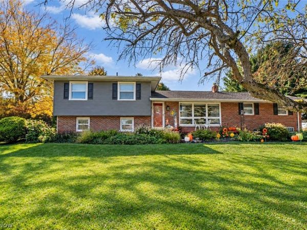 5522 Grove Street, Louisville, OH 44641