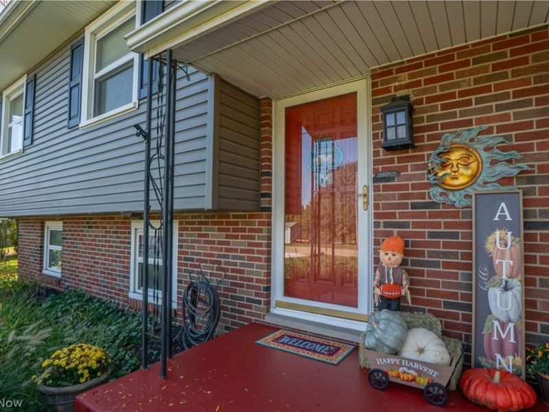 5522 Grove Street, Louisville, OH 44641 Photo 6