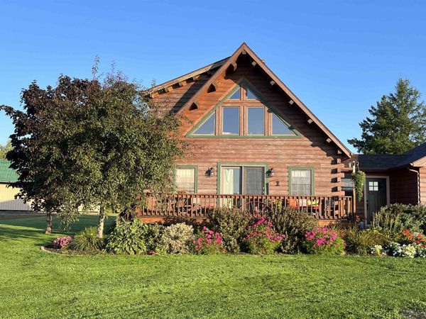 1556 Prairie Road, Derby, VT 05830
