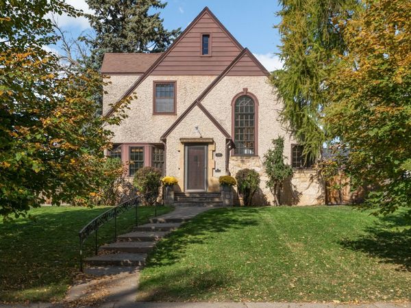 1787 Hillcrest Avenue, Saint Paul, MN 55116