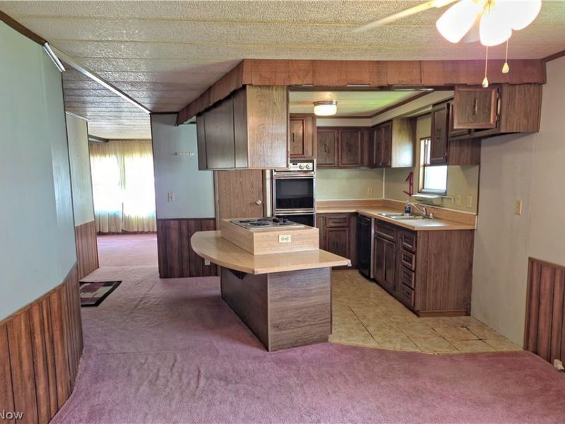 12338 Honeylocust Lane, Garrettsville, OH 44231 Photo 4