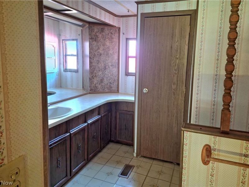 12338 Honeylocust Lane, Garrettsville, OH 44231 Photo 7