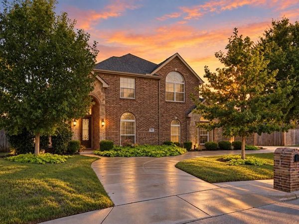 305 Fountain Creek Court, Ovilla, TX 75154