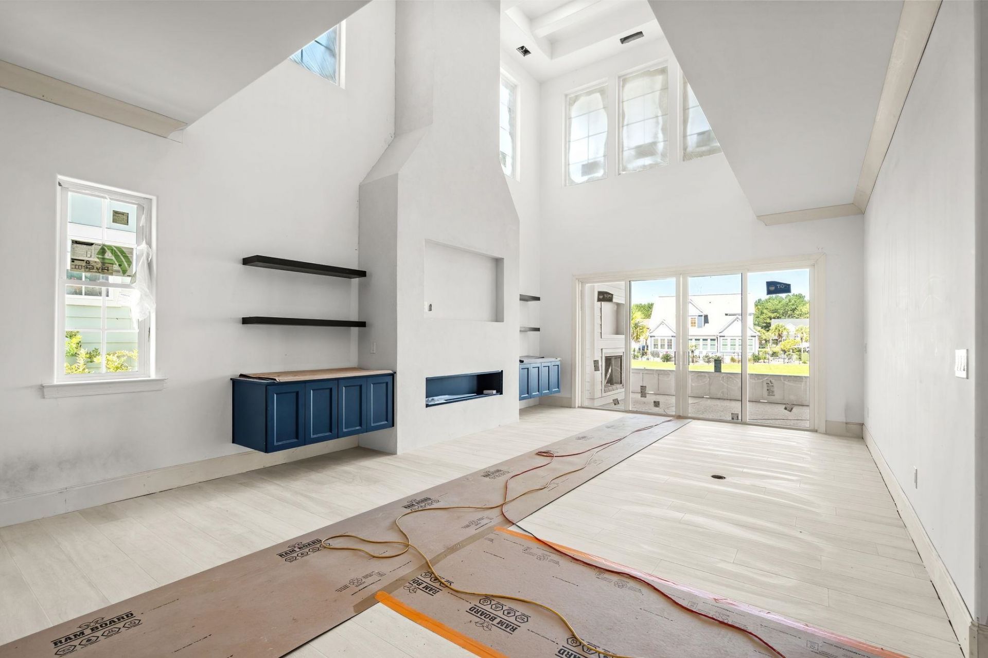 901 Crystal Water Way Photo 12