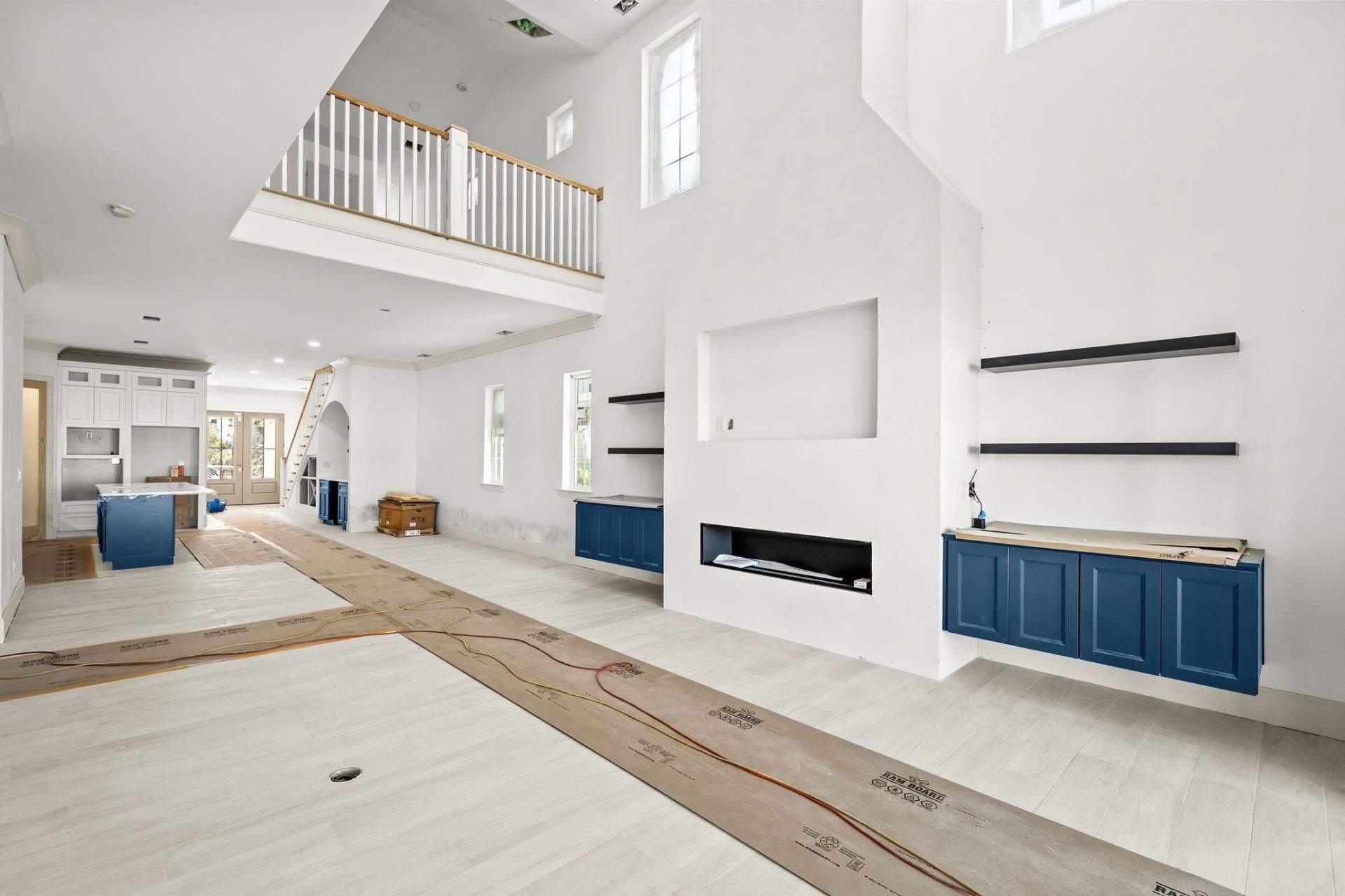 901 Crystal Water Way Photo 15