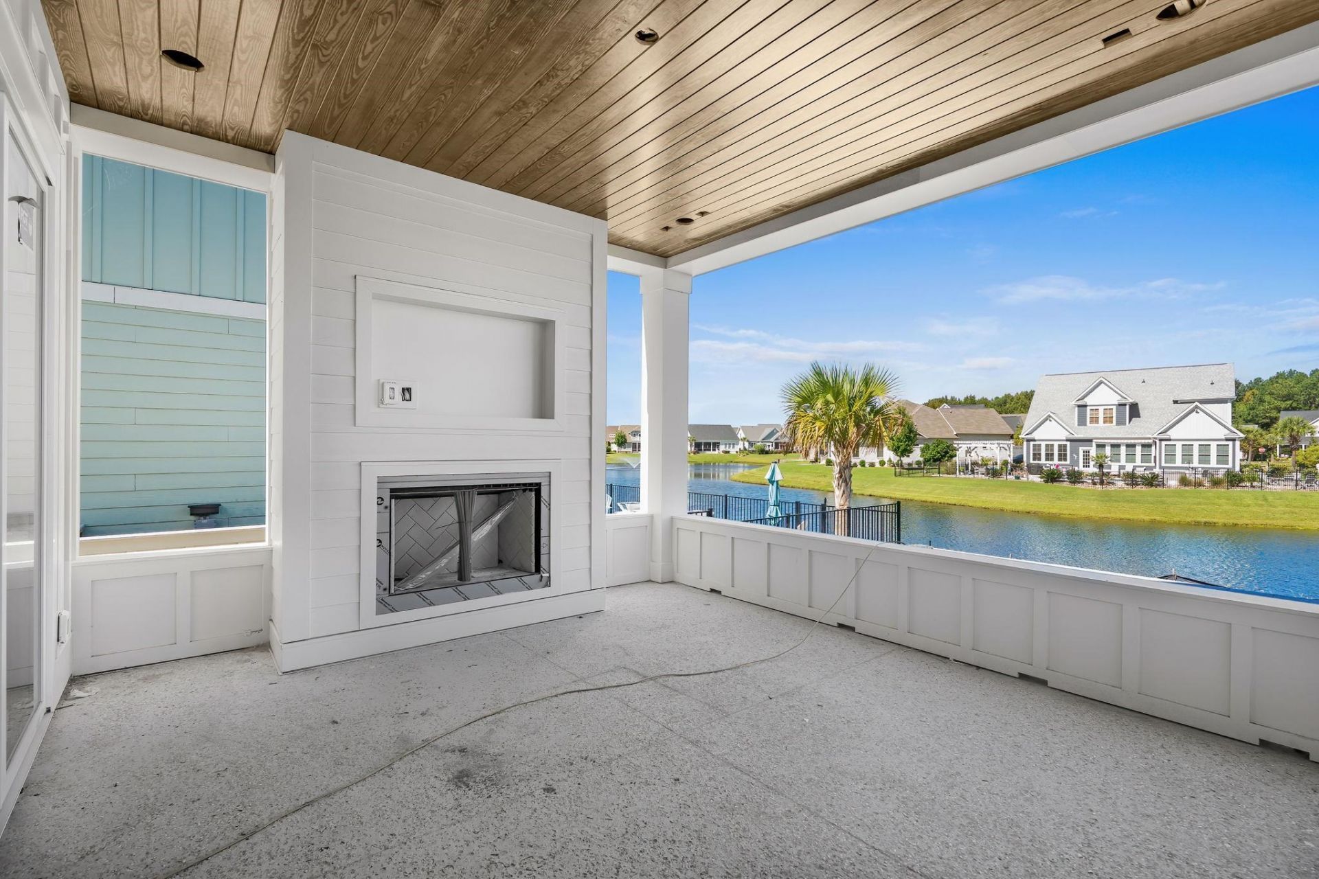 901 Crystal Water Way Photo 22
