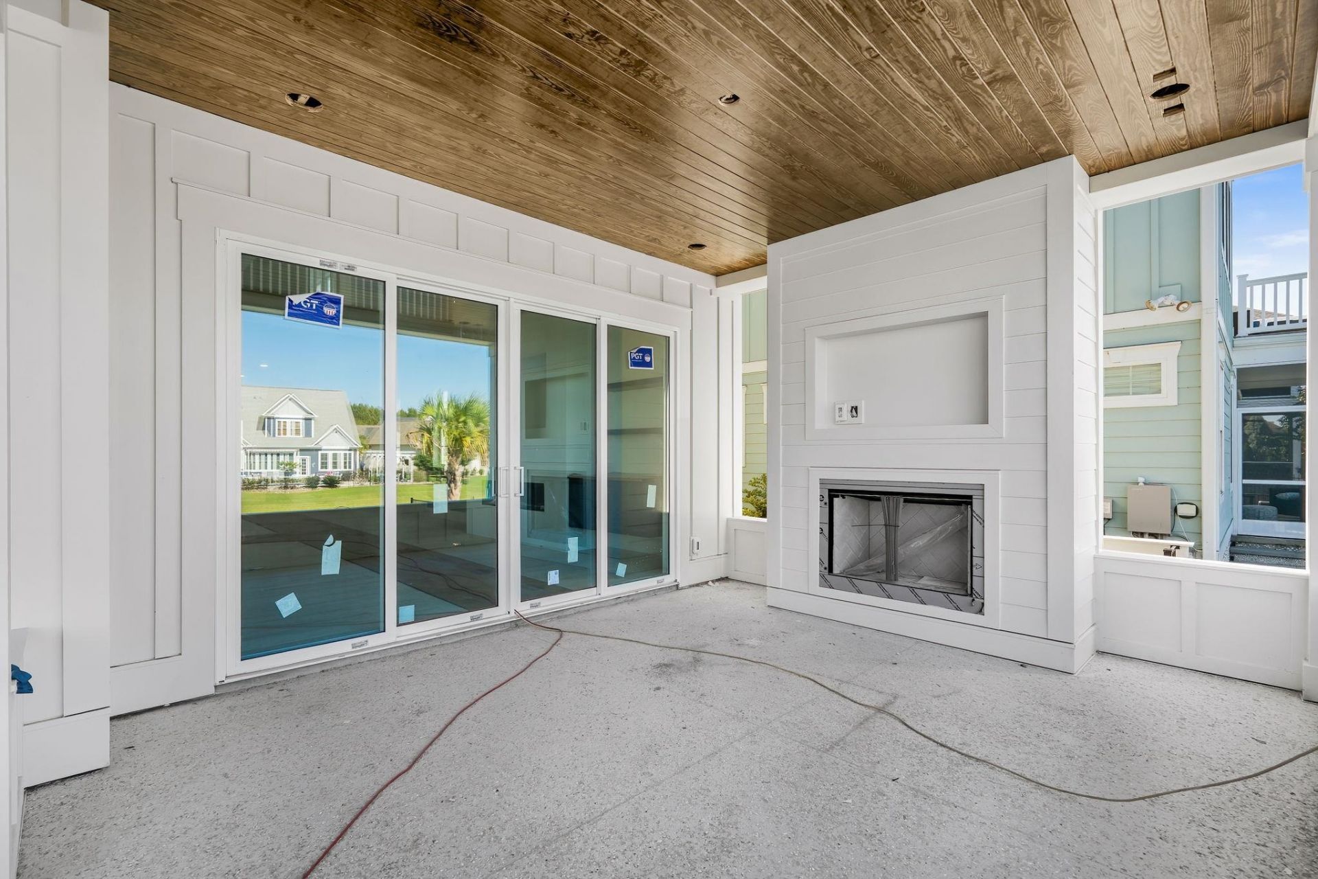 901 Crystal Water Way Photo 23