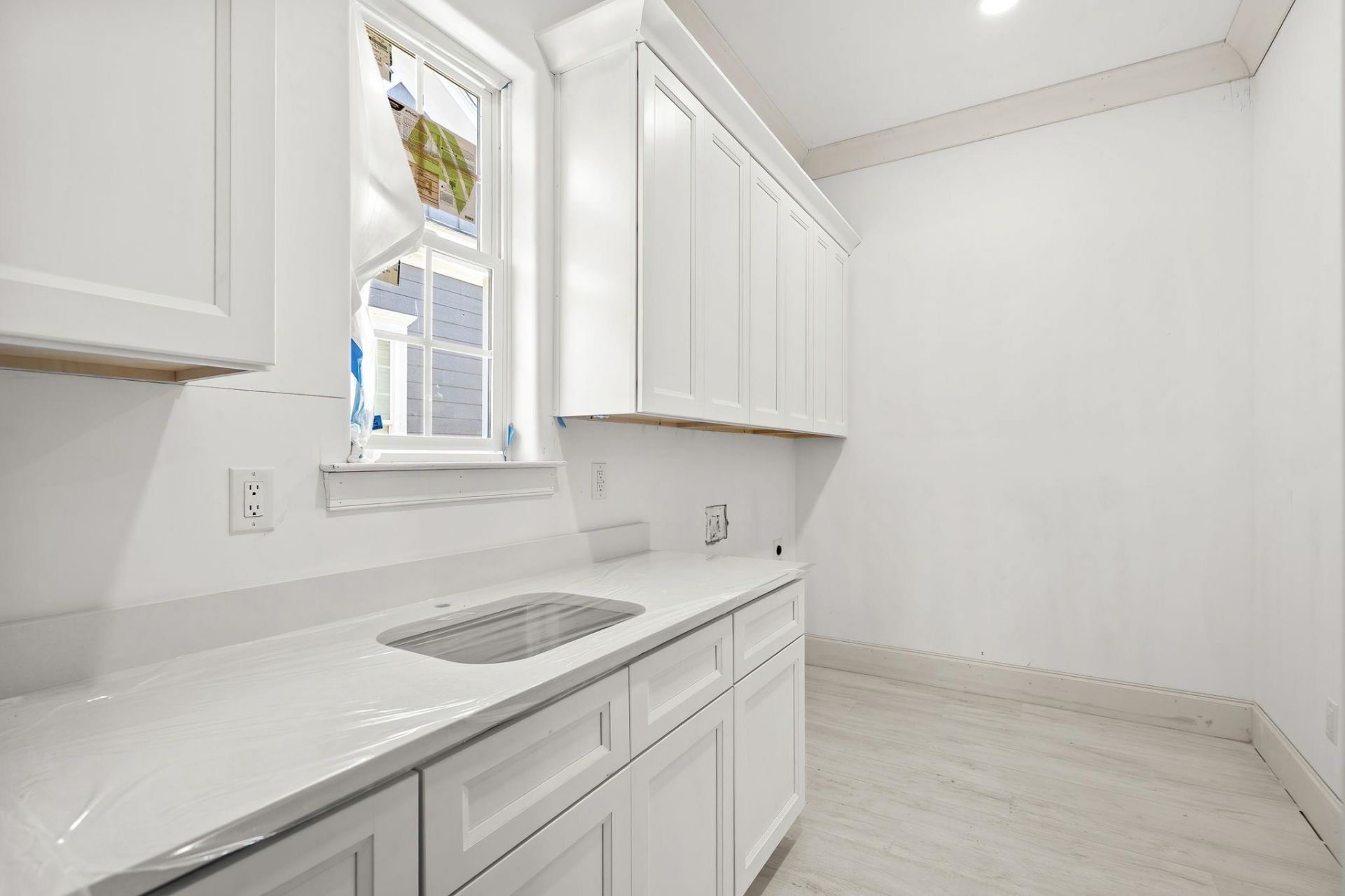 901 Crystal Water Way Photo 44