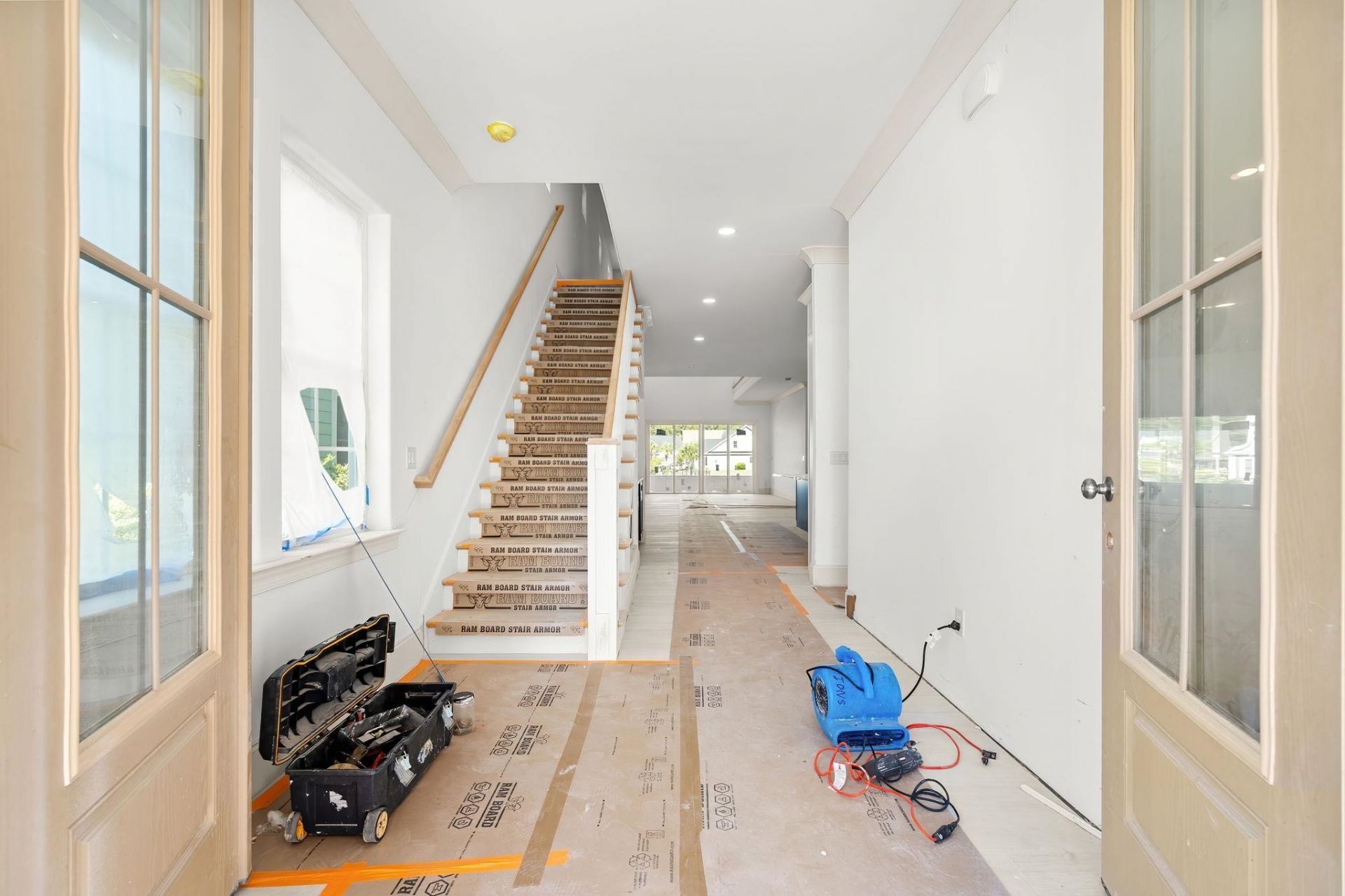901 Crystal Water Way Photo 6