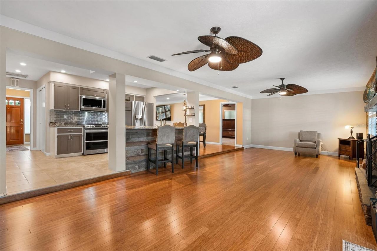 3323 Spring Mill Circle, Sarasota, FL 34239 Photo