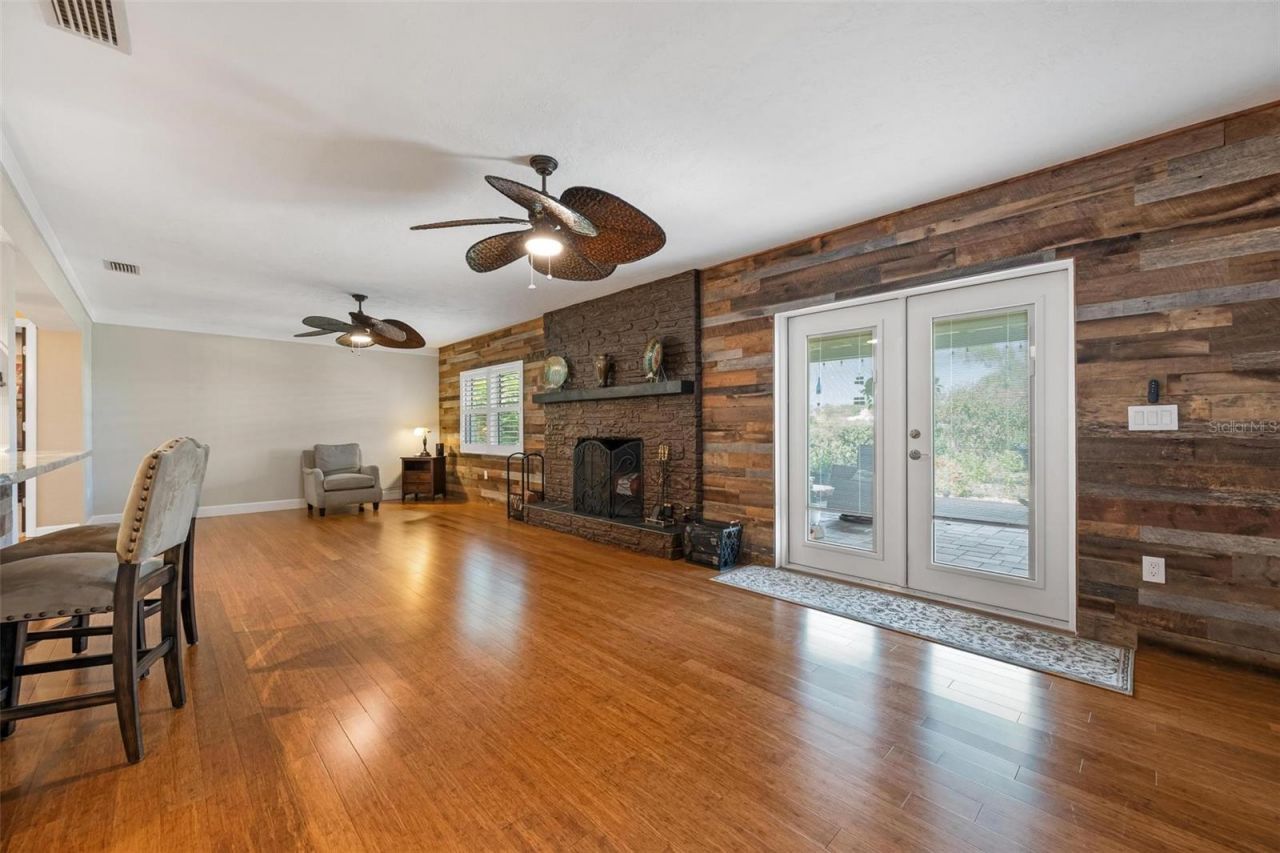 3323 Spring Mill Circle, Sarasota, FL 34239 Photo