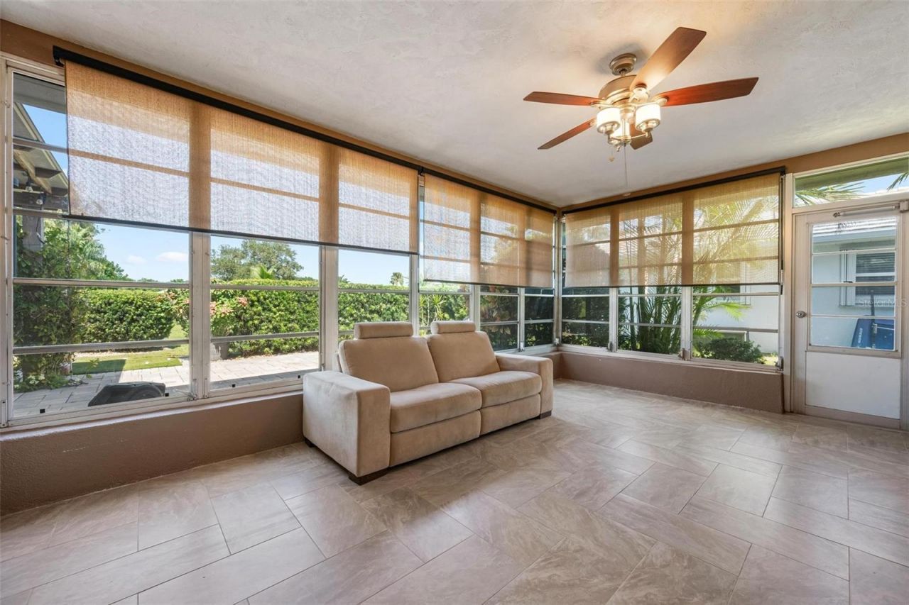 3323 Spring Mill Circle, Sarasota, FL 34239 Photo