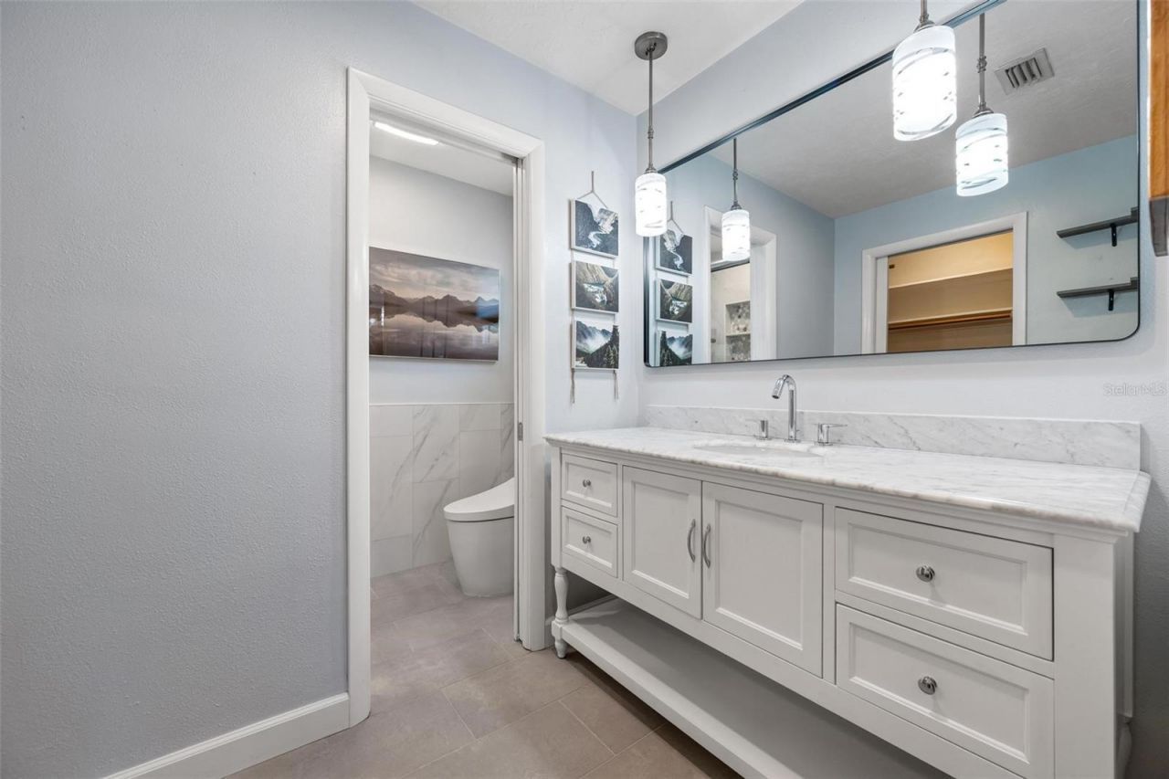 3323 Spring Mill Circle, Sarasota, FL 34239 Photo